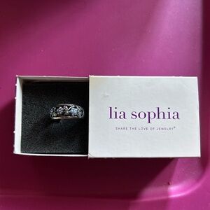 Lia Sophia Garden Party Ring Size 11